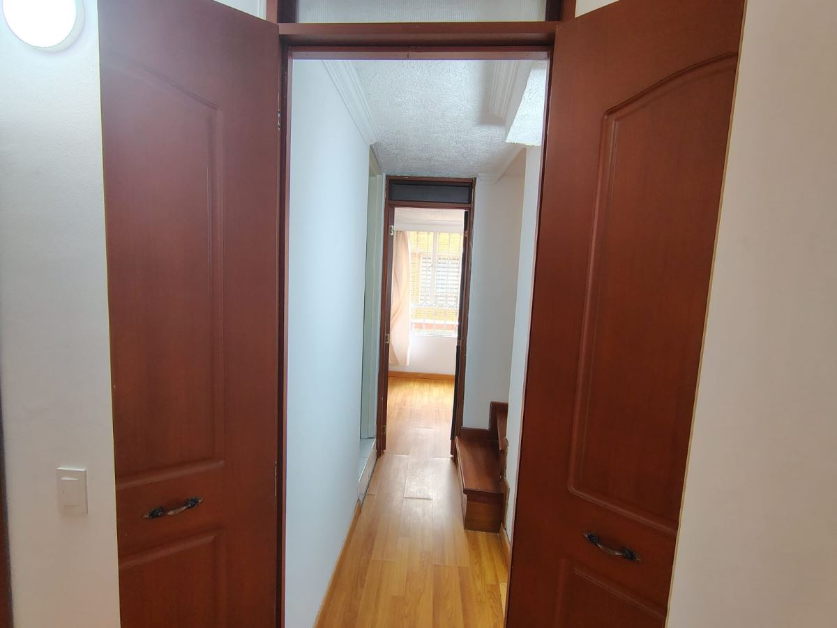 Casa en Venta - Bogota, VILLA ALSACIA 5784