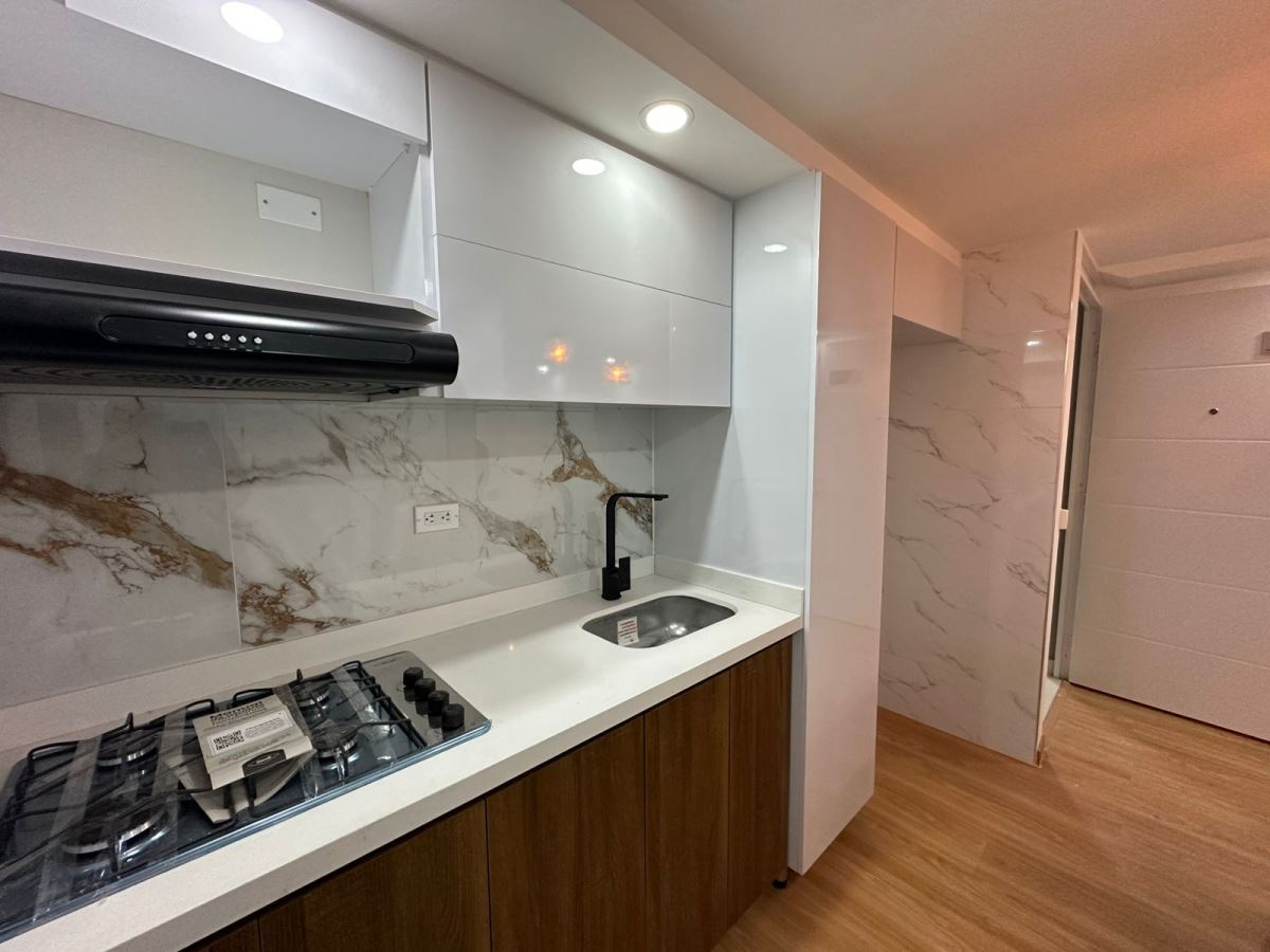 Apartamento en Arriendo - Bogota, LAS BRISAS 4353