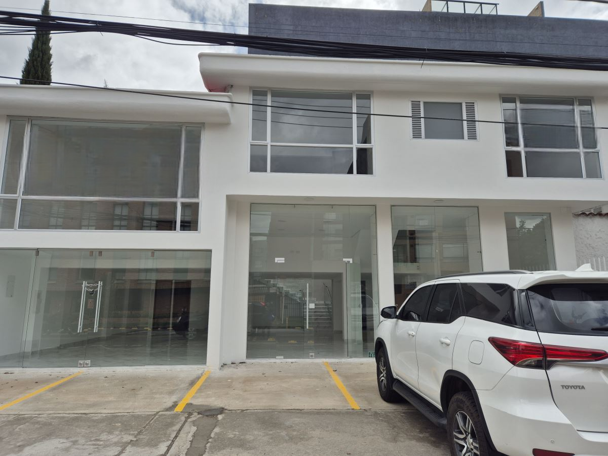 Local en Arriendo - Bogota, LOS CEDROS 5238