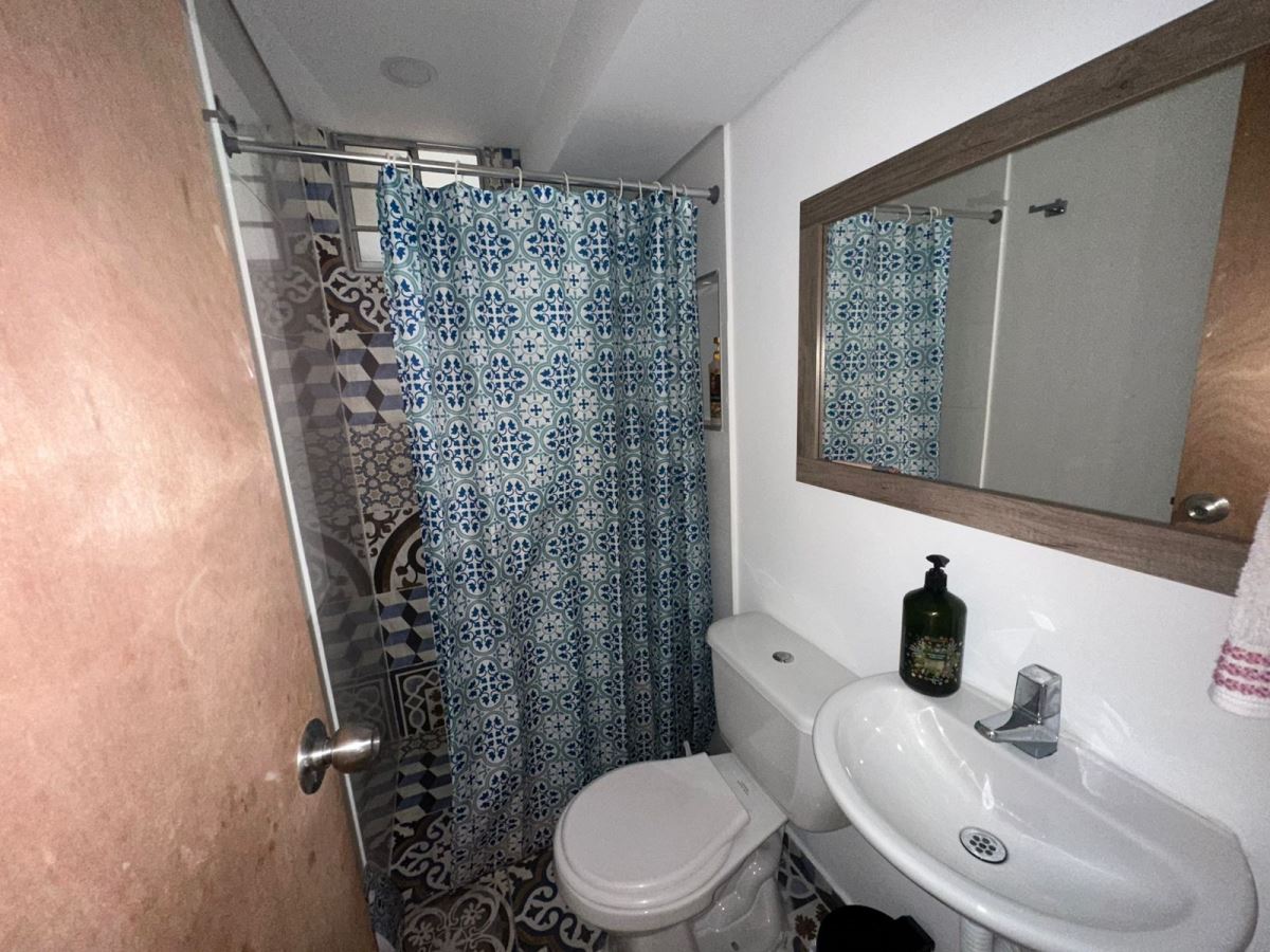 Apartamento en Arriendo - Bogota, CAPELLANÍA 4724