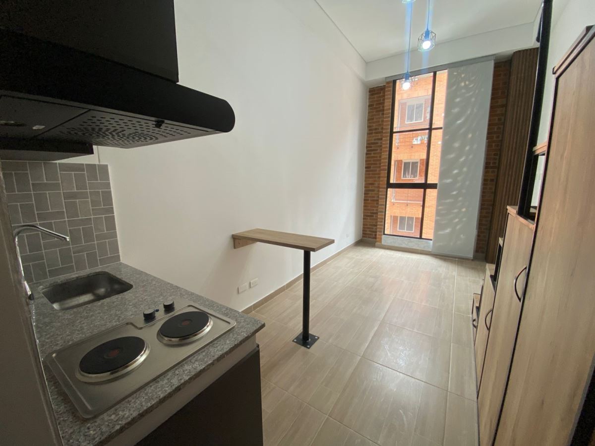 Apartamento en Arriendo - Bogota, LOS CEDROS 4342
