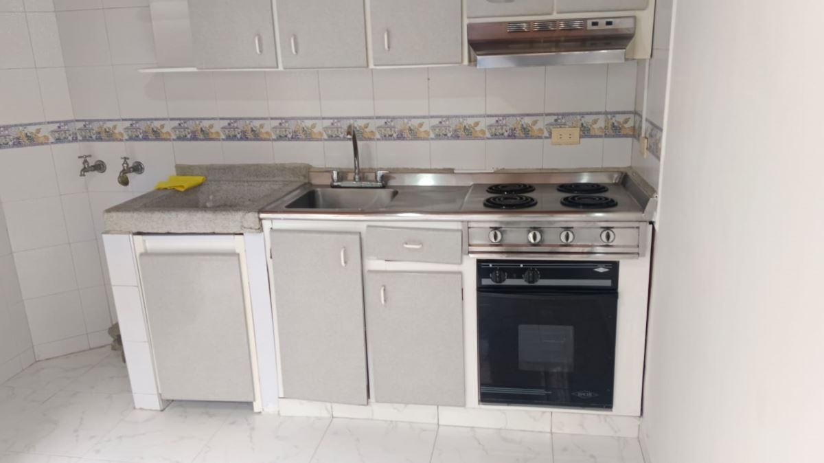 Apartamento en Arriendo - Bogota, SAN ANTONIO NORTE 4698