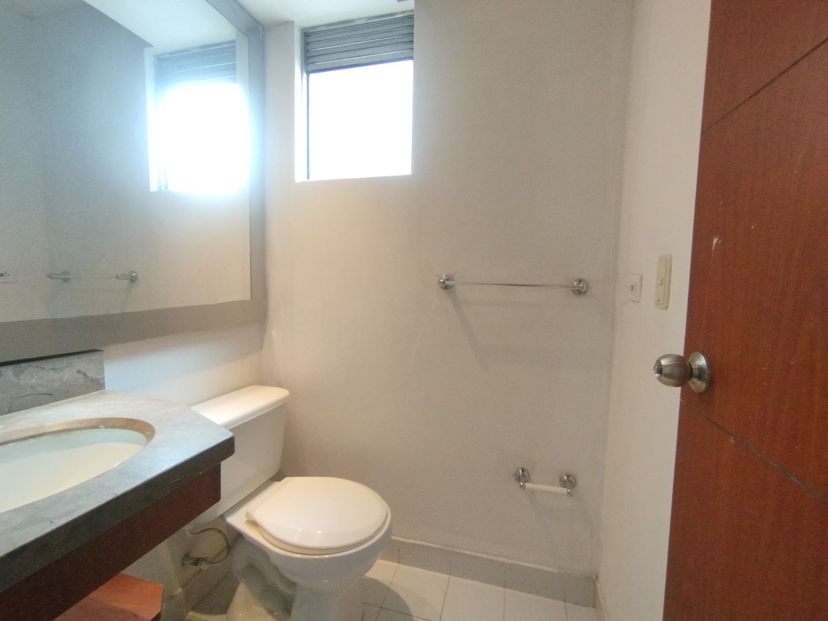 Apartamento en Arriendo - Bogota, LOS ELISEOS 381