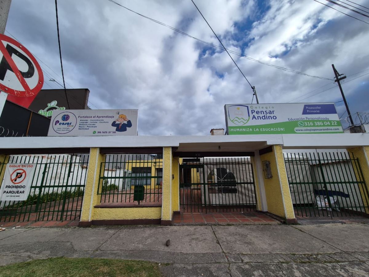 Casa en Arriendo - Bogota, SAN FELIPE 4498