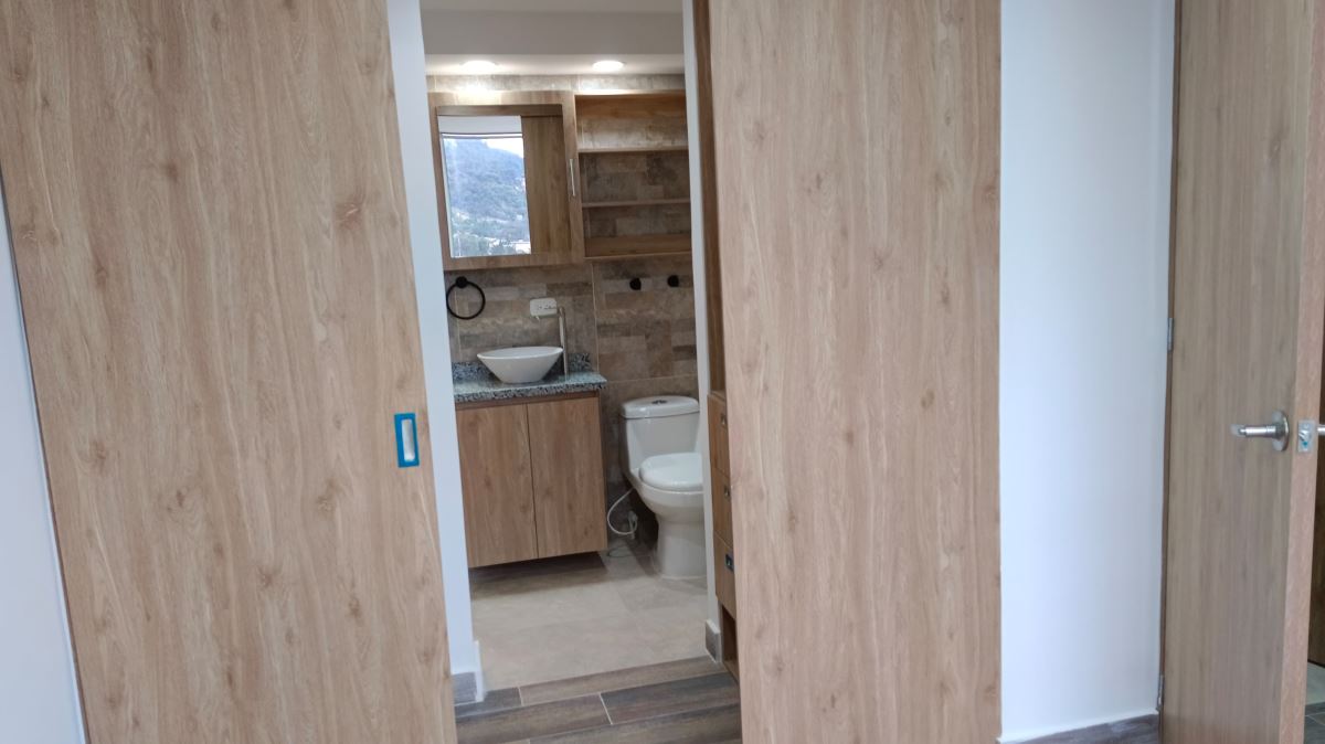 Apartamento en Arriendo - Bogota, BARRANCAS 4842