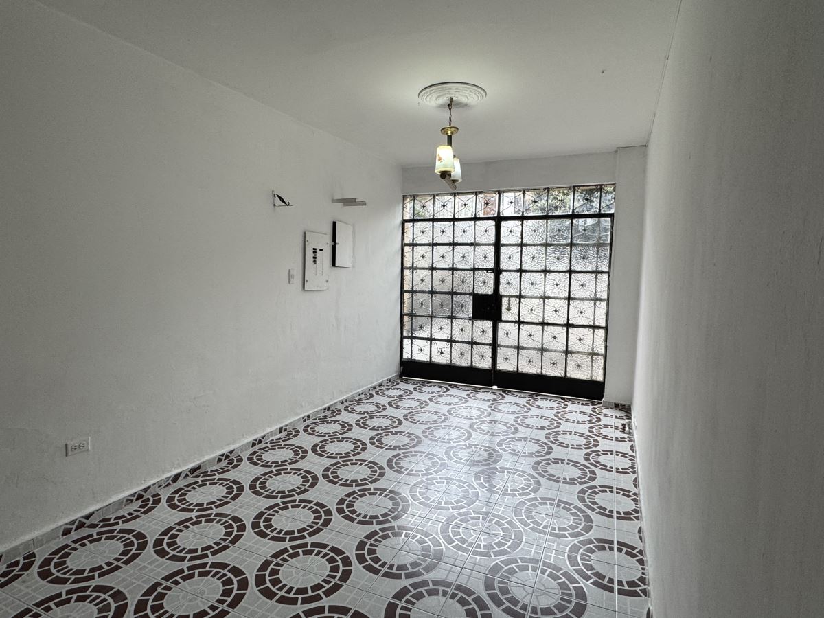 Casa en Arriendo - Bogota, SAN LUIS 1977