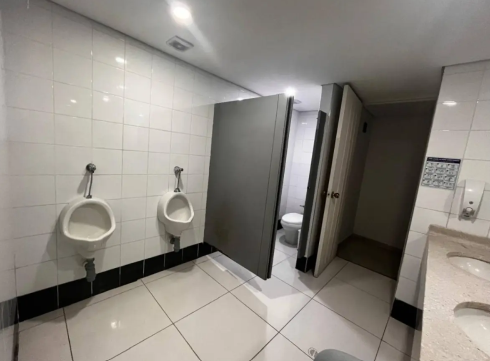 Oficina en Arriendo - Bogota, CHAPINERO NORTE 4833