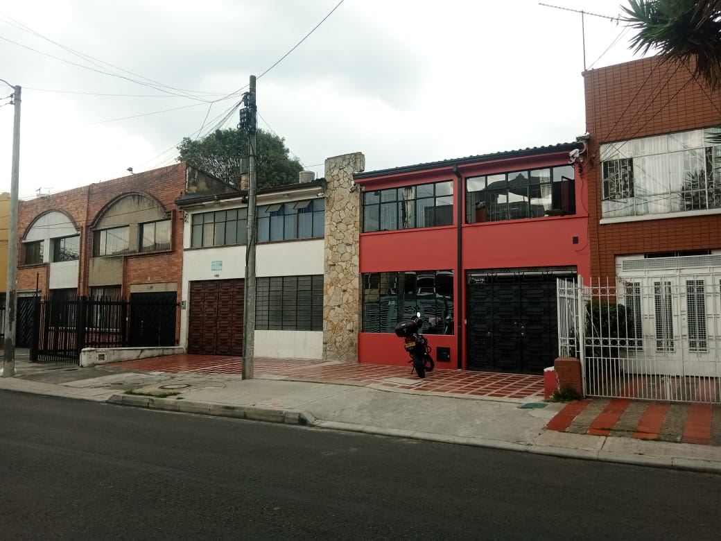 Casa en Venta - Bogota, SAN LUIS 2940