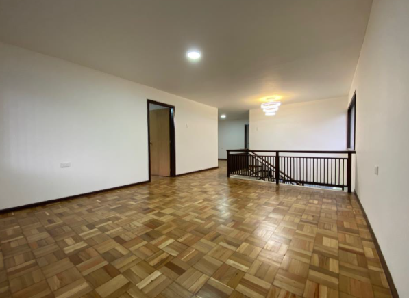 Casa en Arriendo - Bogota, LAGO GAITÁN 4976