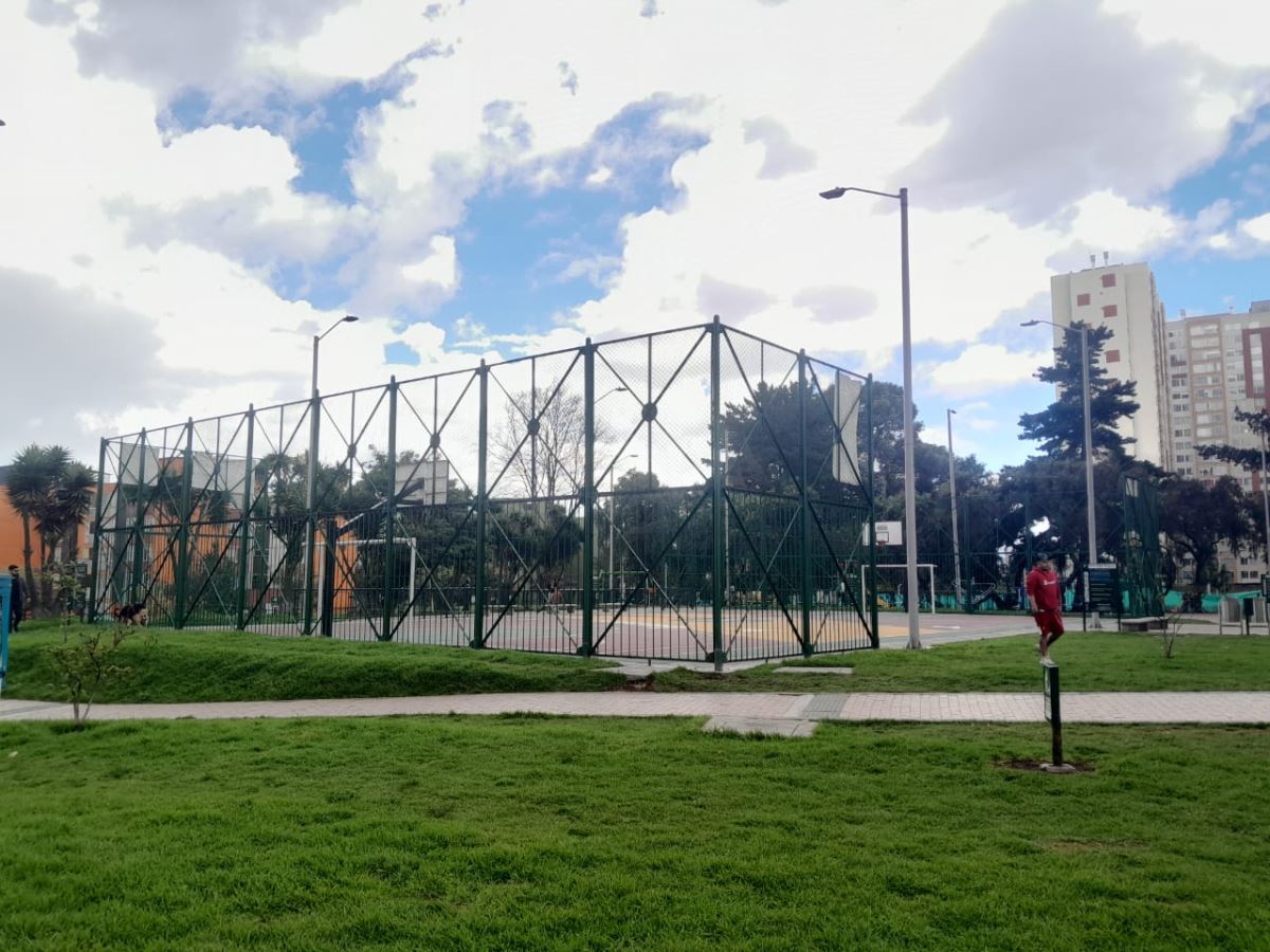 Apartamento en Arriendo - Bogota, MADELENA 4163
