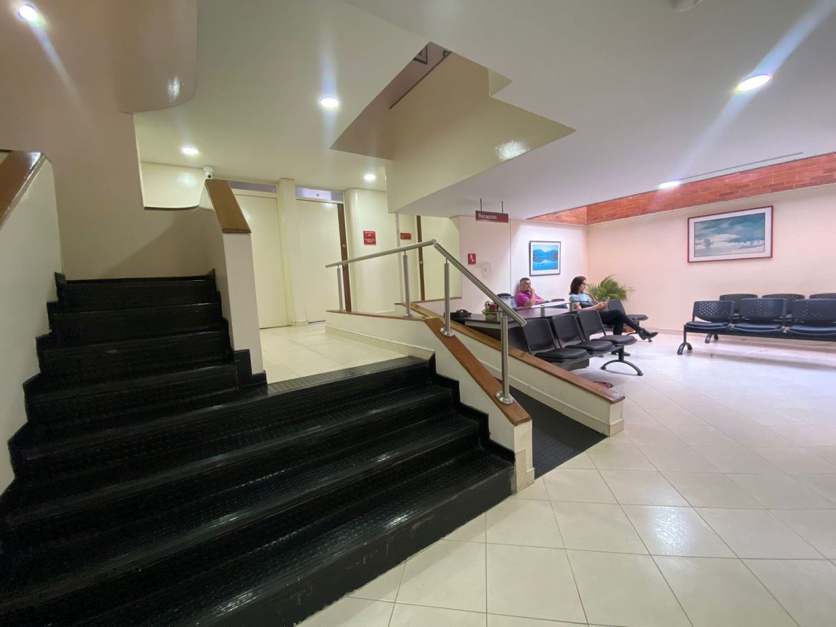 Consultorio en Arriendo - Bogota, LAGO GAITÁN 3640
