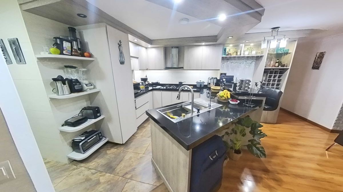 Apartamento en Venta - Bogota, SANTA BÁRBARA CENTRAL 4678