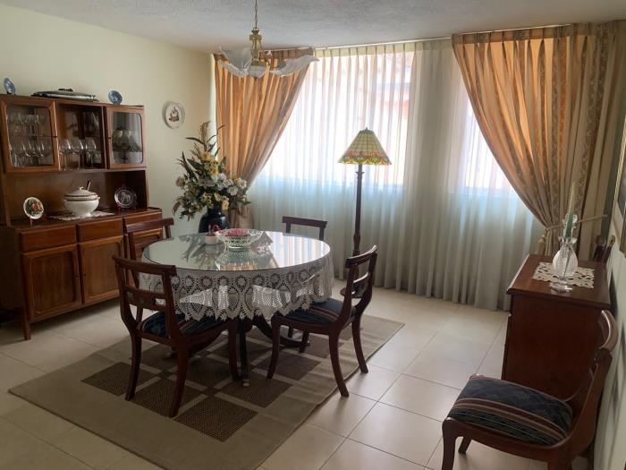 Casa en Venta - Bogota, LISBOA 2455