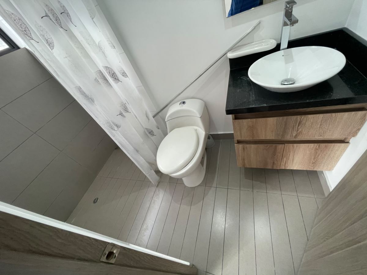 Casa en Arriendo - Bogota, PONTEVEDRA 6328