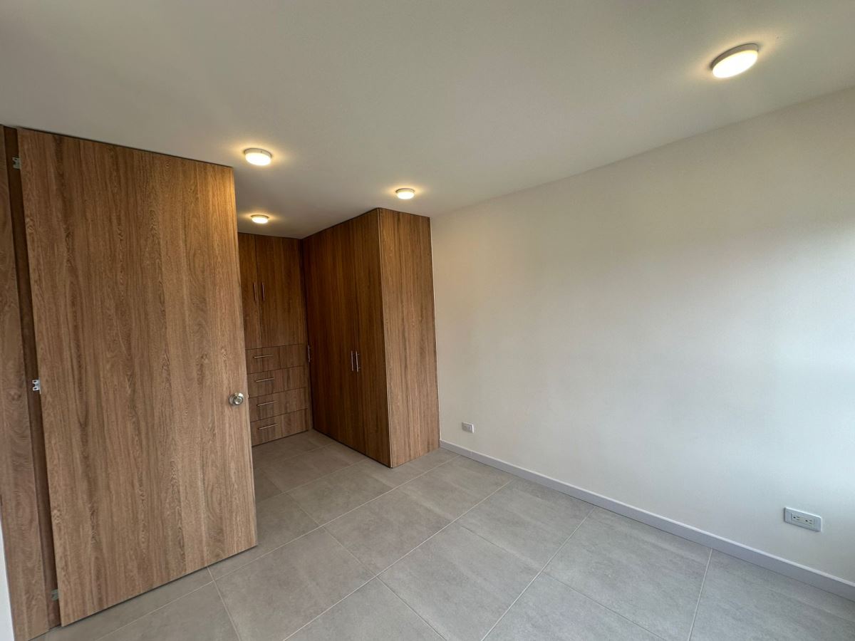 Apartamento en Arriendo - Bogota, CASTILLA 5052