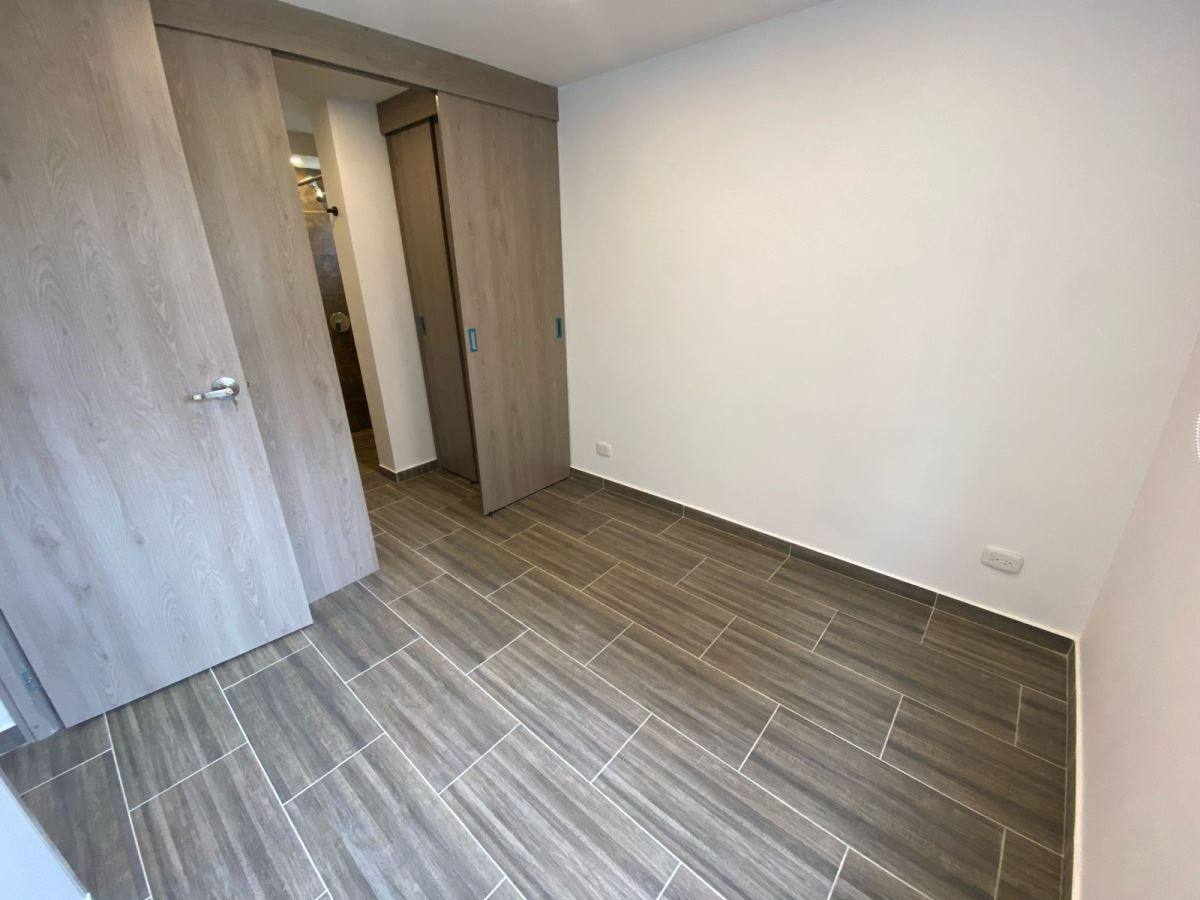Apartamento en Arriendo - Bogota, BARRANCAS 4174