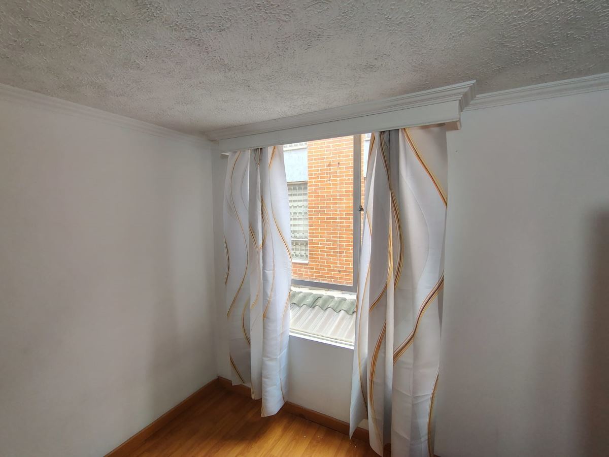 Casa en Venta - Bogota, VILLA ALSACIA 5784