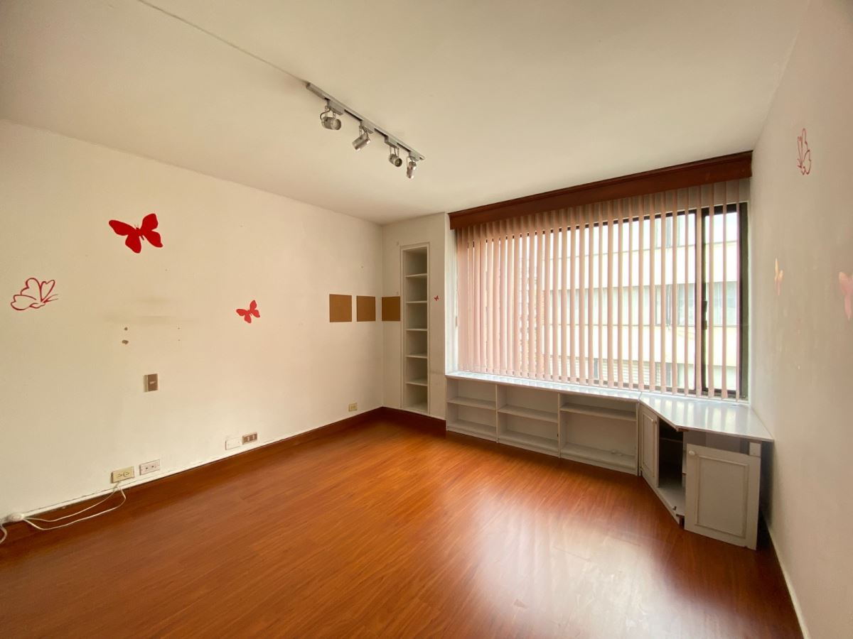 Apartamento en Arriendo - Bogota, LOS ROSALES 5617