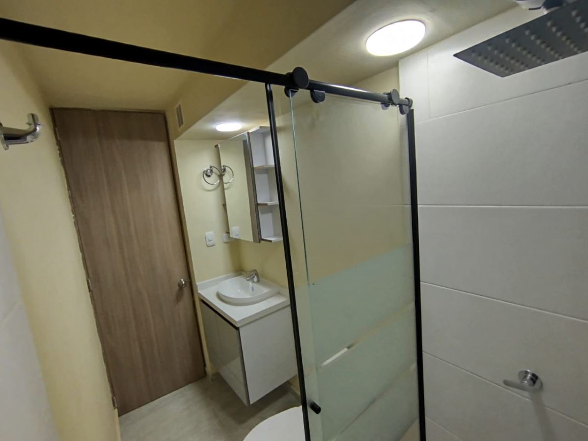 Apartamento en Arriendo - Bogota, EL REDIL 4494