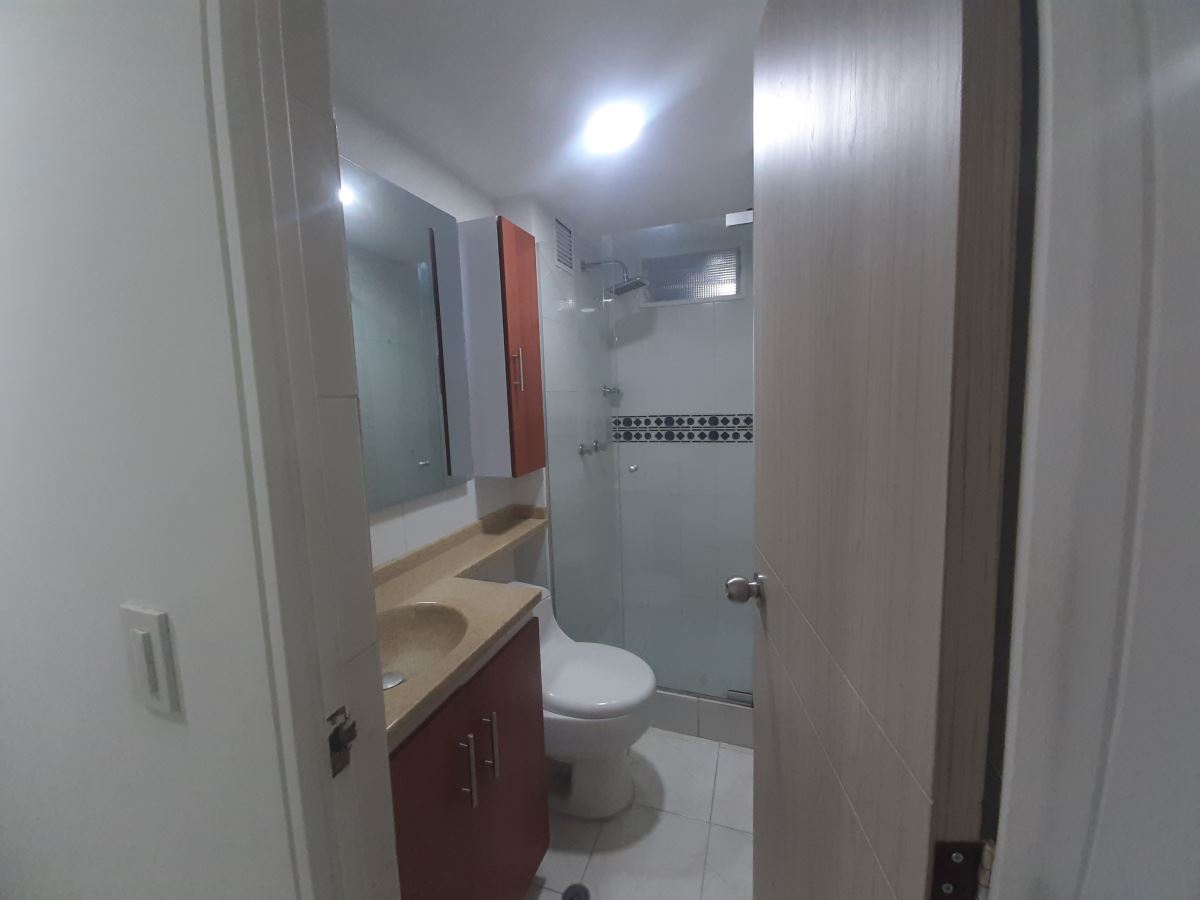Apartamento en Arriendo - Bogota, SAN ANTONIO NORTE 5382