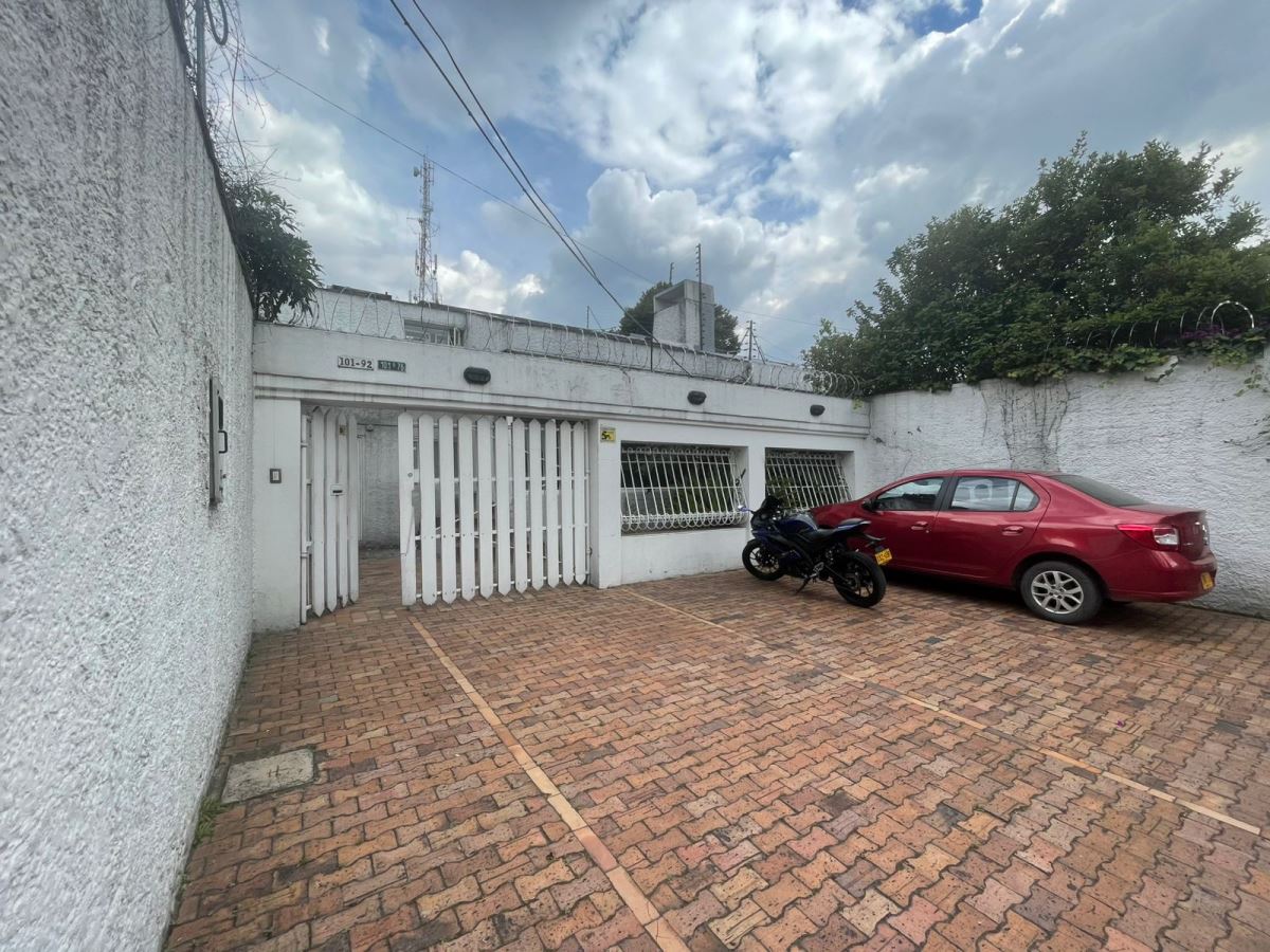 Casa en Arriendo - Bogota, PALERMO 5233