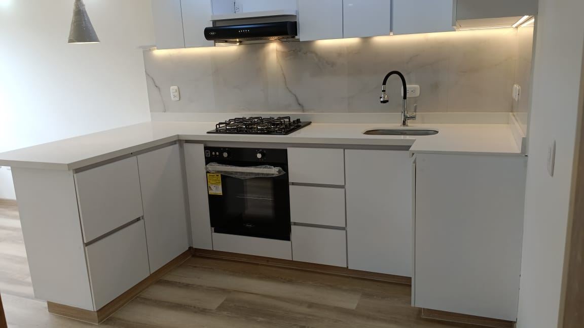 Apartamento en Arriendo - Bogota, EL REDIL 4692