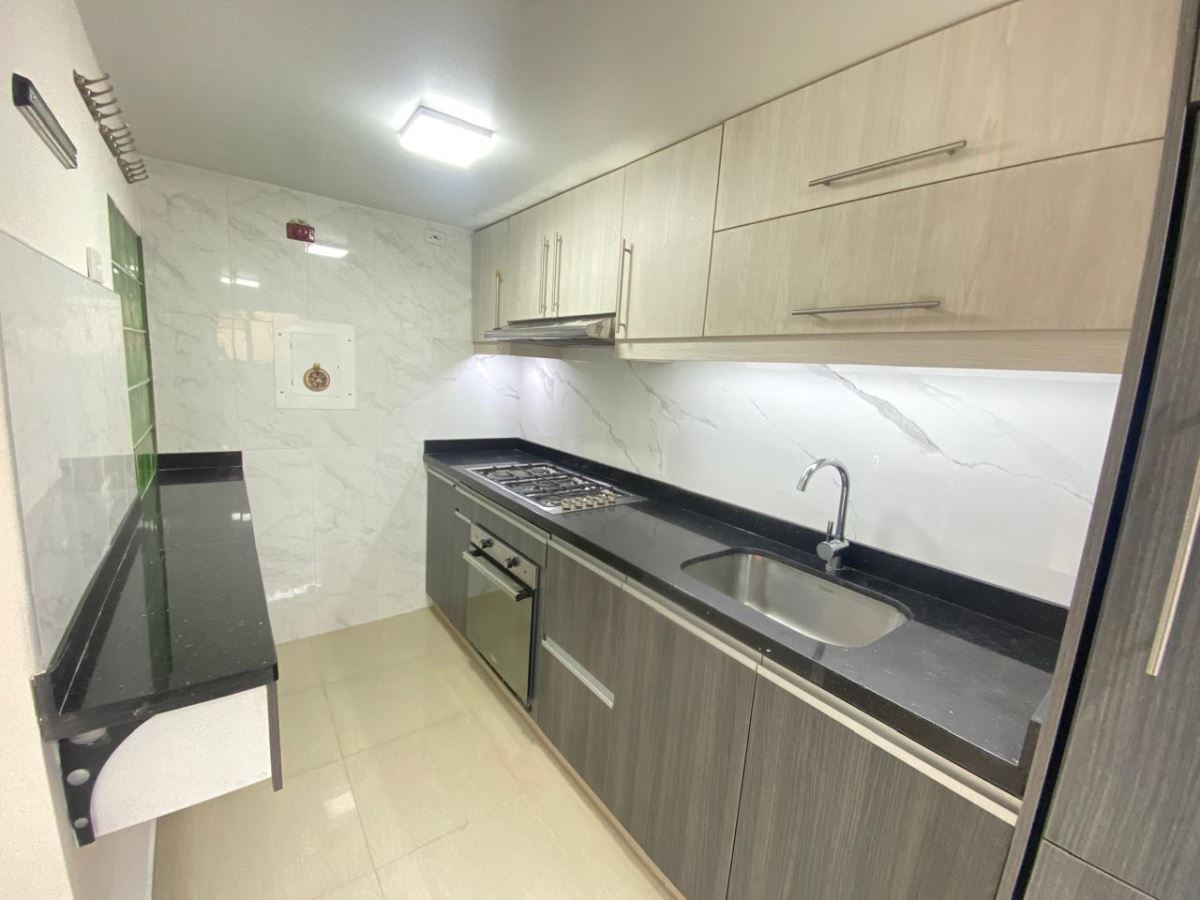 Apartamento en Arriendo - Bogota, CEDRITOS 4516