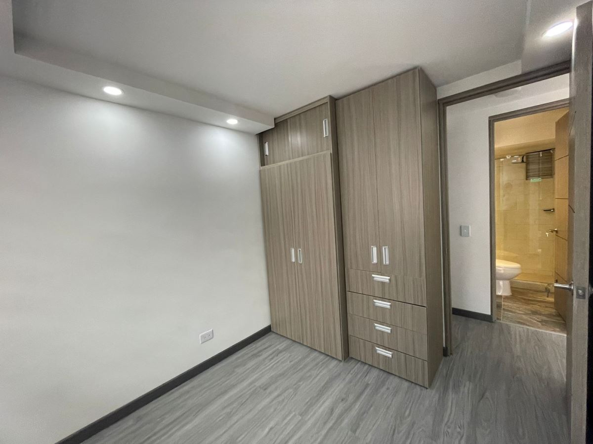 Apartamento en Arriendo - Bogota, HAYUELOS 3427