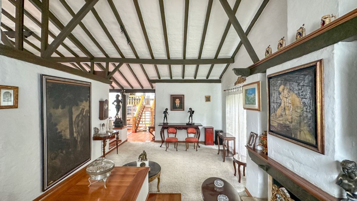 Casa en Arriendo - Bogota, NIZA 5950