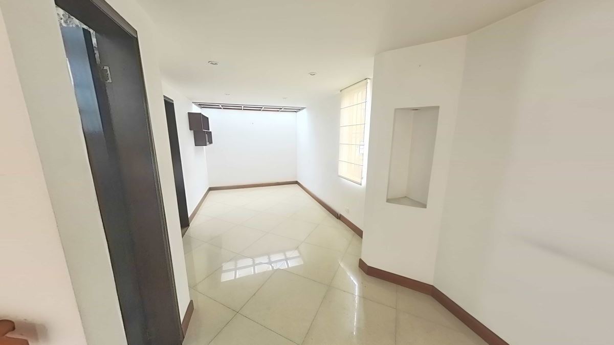 Casa en Venta - Bogota, LA PRADERA NORTE 4036