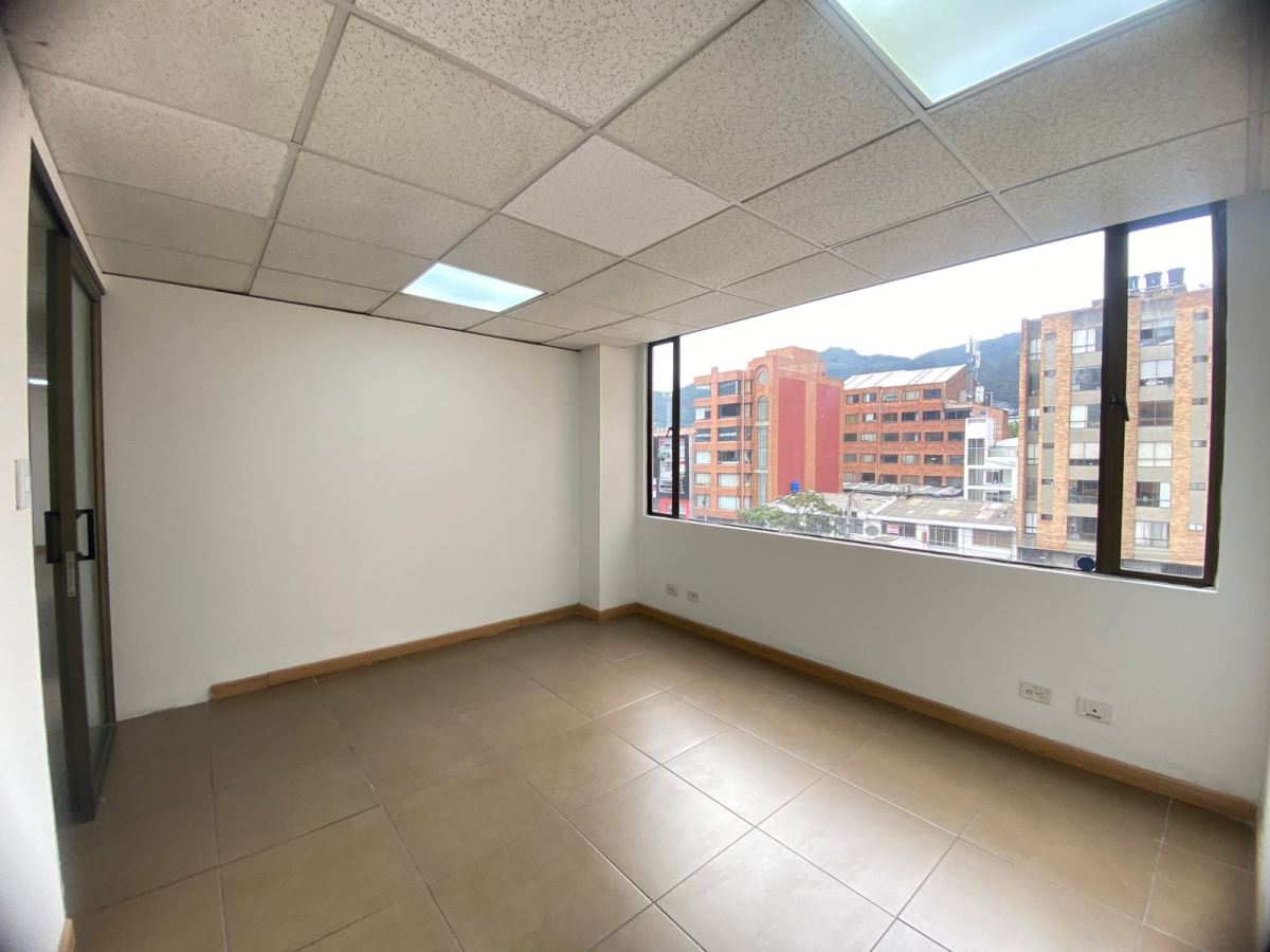 Oficina en Arriendo - Bogota, LAGO GAITÁN 870