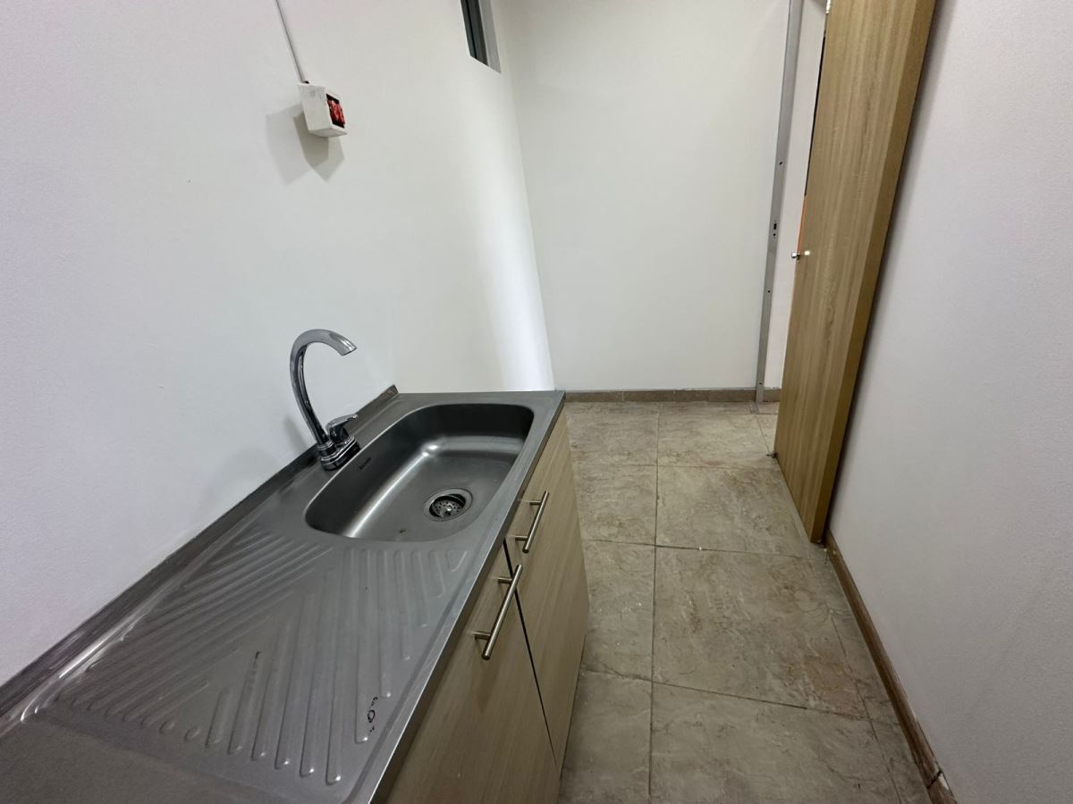Oficina en Arriendo - Bogota, PUERTA DE TEJA 4723