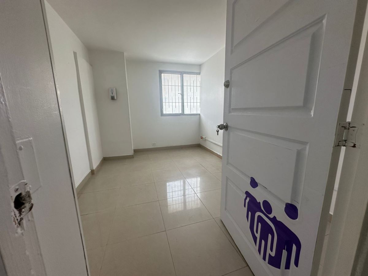 Local en Arriendo - Bogota, QUINTA PAREDES 4684