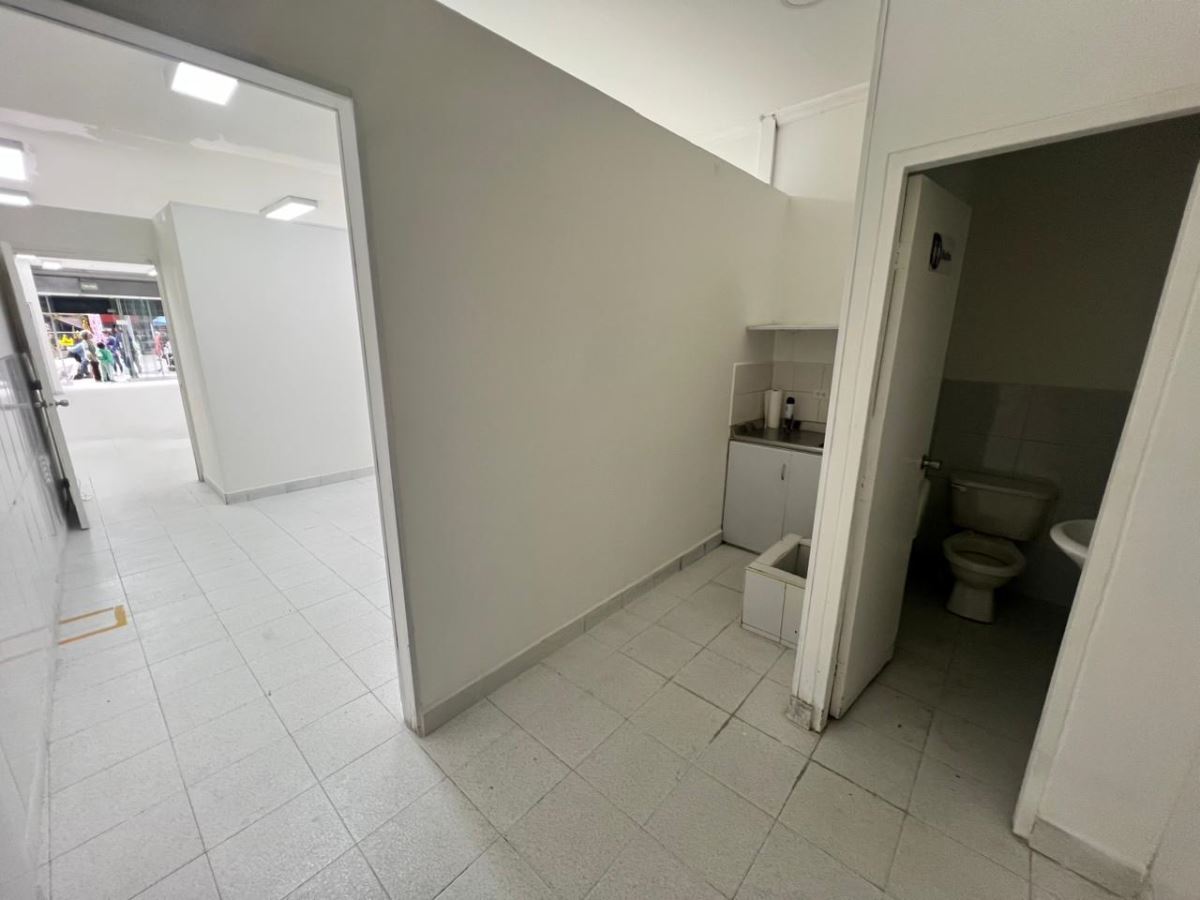 Local en Arriendo - Bogota, LAS NIEVES 5163