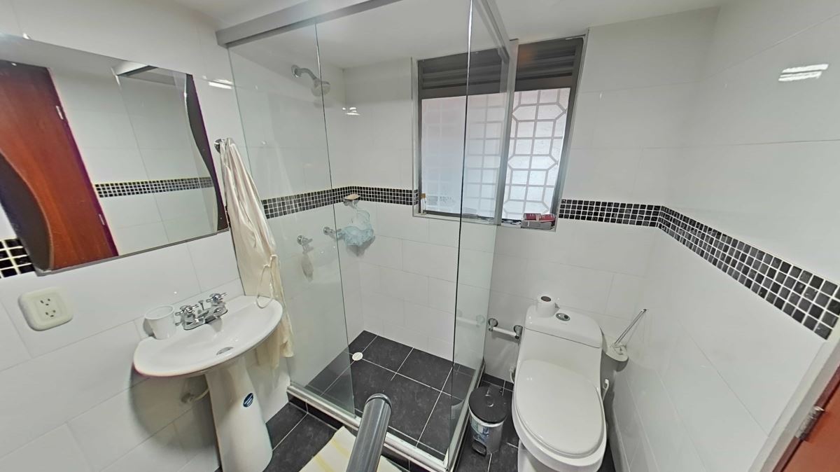 Casa en Venta - Bogota, SAN CIPRIANO 3980