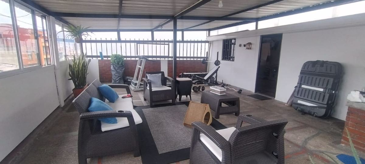 Casa en Arriendo - Bogota, SAN JOAQUÍN 5189