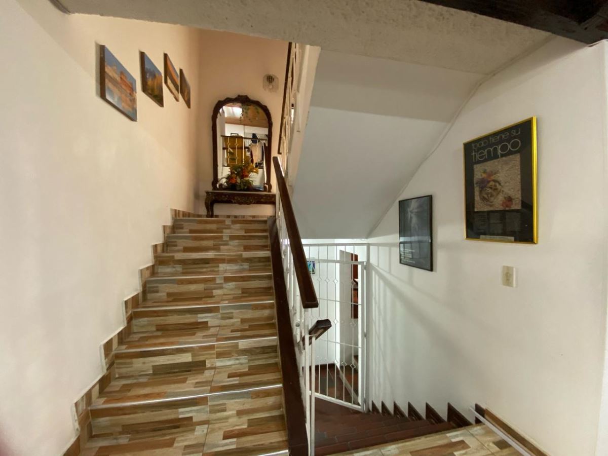 Casa en Arriendo - Bogota, SANTA BARBARA ORIENTAL 3939