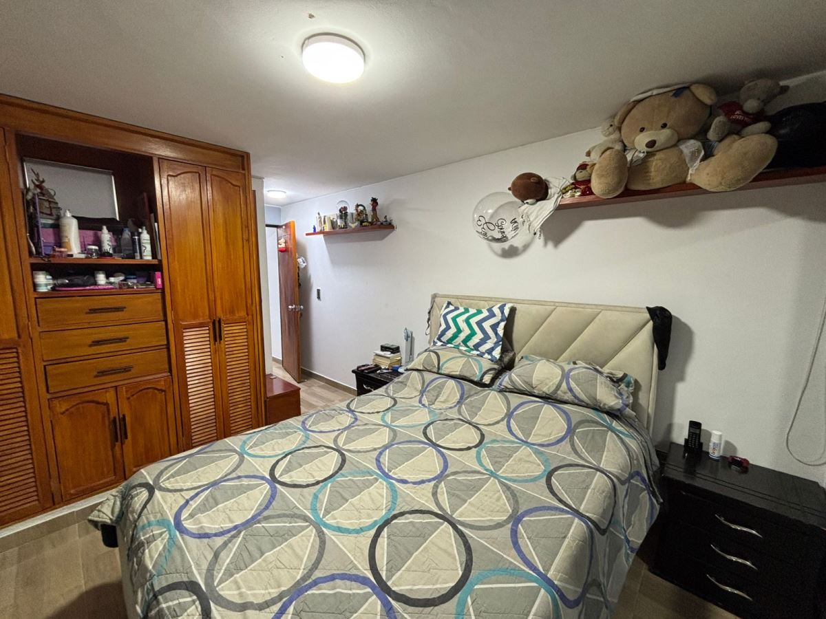 Casa en Venta - Bogota, LOMBARDIA 5176