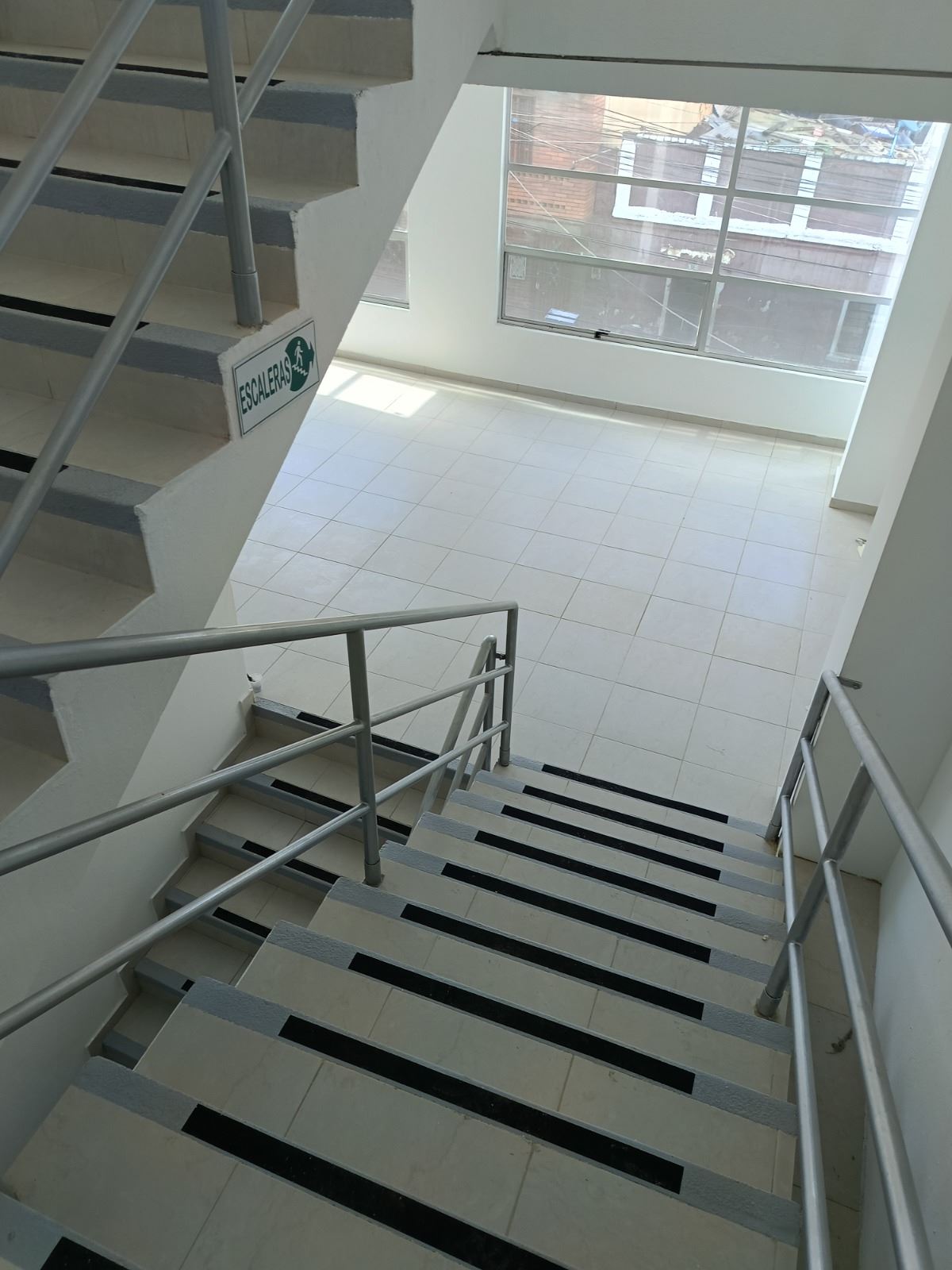 Casa en Arriendo - Bogota, PRADO VERANIEGO 6126