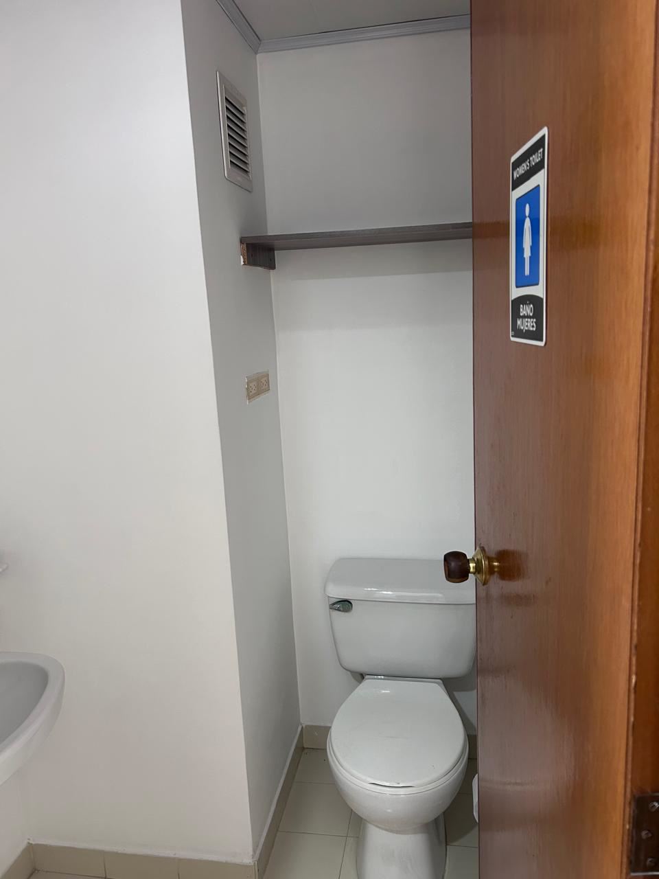 Oficina en Arriendo - Bogota, LAGO GAITÁN 6102