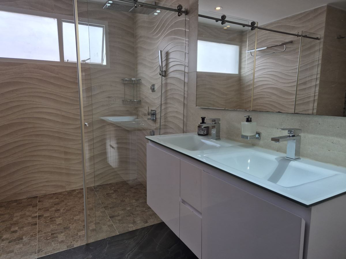 Casa en Arriendo - Bogota, BALMORAL NORTE 5295