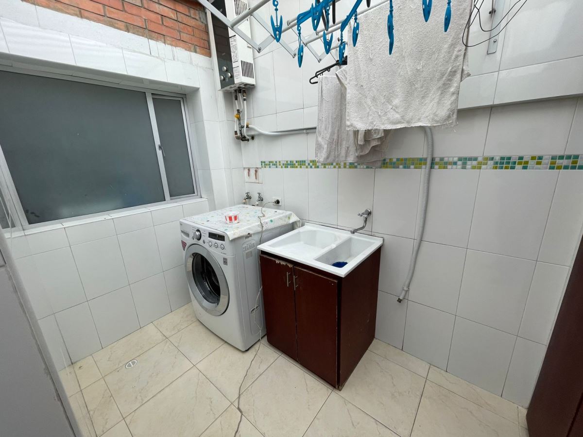 Casa en Venta - Bogota, LA ESMERALDA 5220