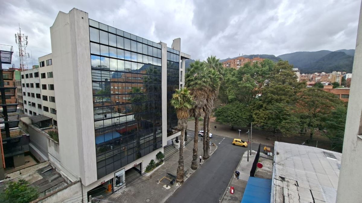 Apartamento en Arriendo - Bogota, LAGO GAITÁN 1252