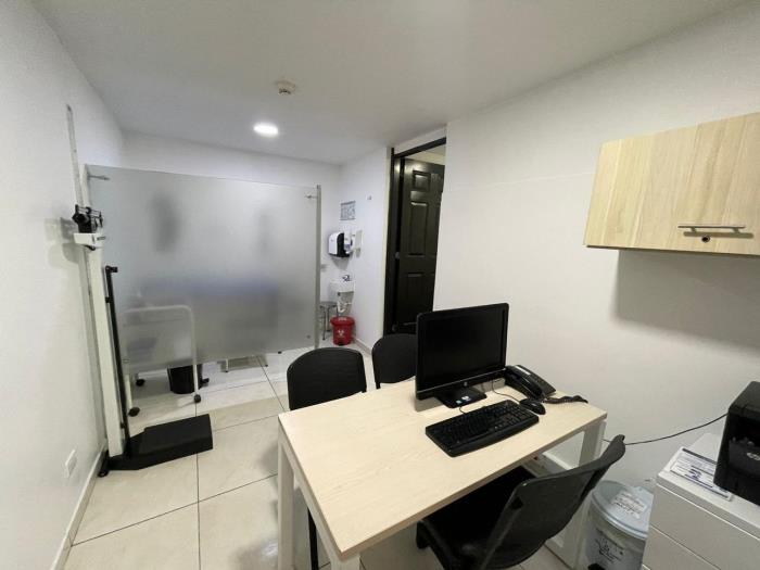 Casa en Venta - Bogota, SANTA BÁRBARA 2161