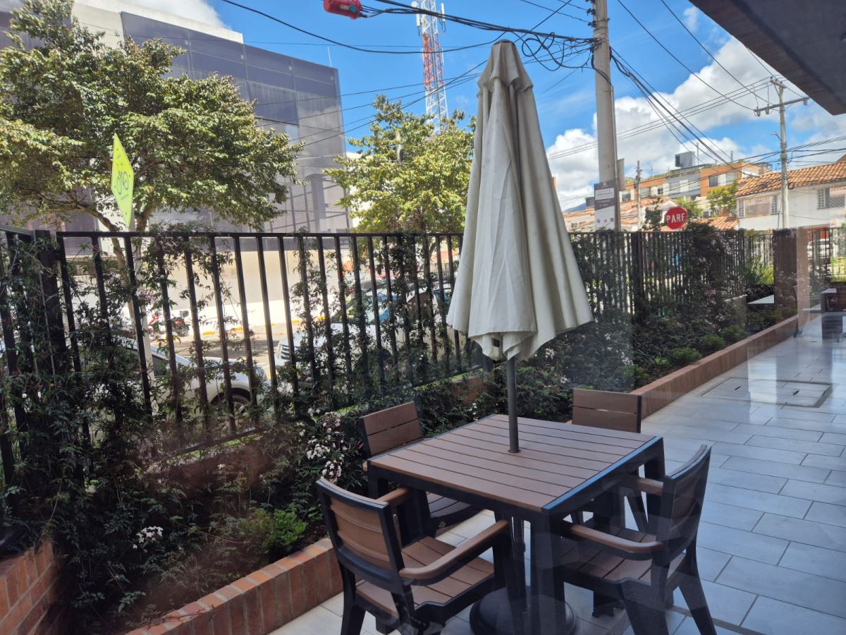 Apartamento en Arriendo - Bogota, LOS CEDROS 4745