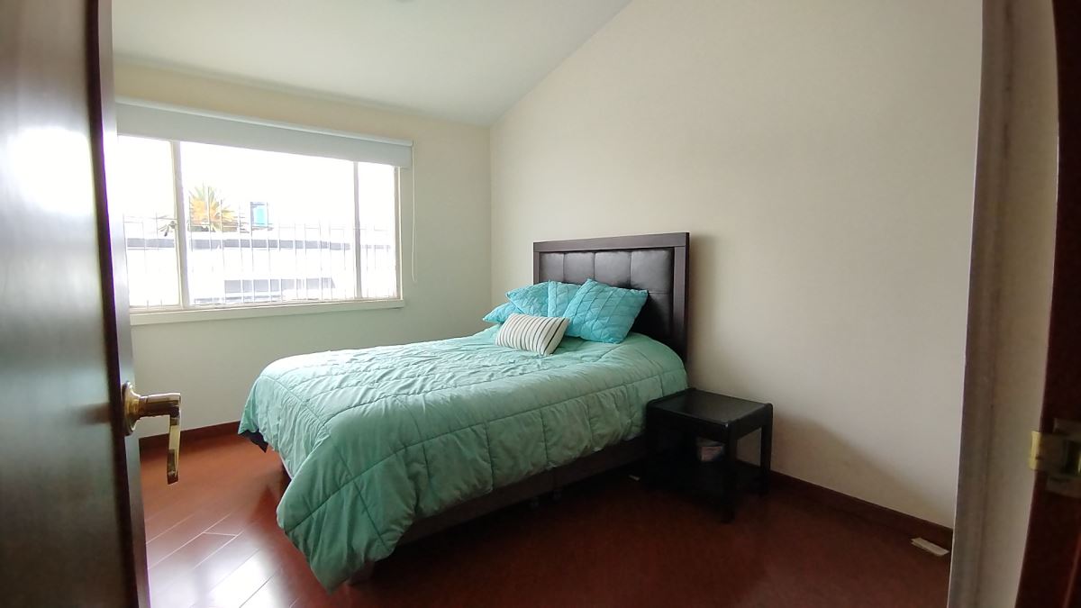 Casa en Arriendo - Bogota, PRADO VERANIEGO NORTE 3908