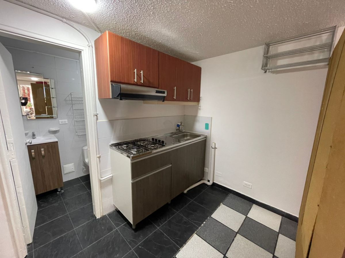 Apartamento en Arriendo - Bogota, LOS ANDES 5878
