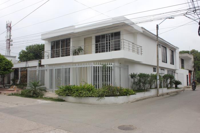 Casa en Venta - Bogota, SANTA PAULA 3040