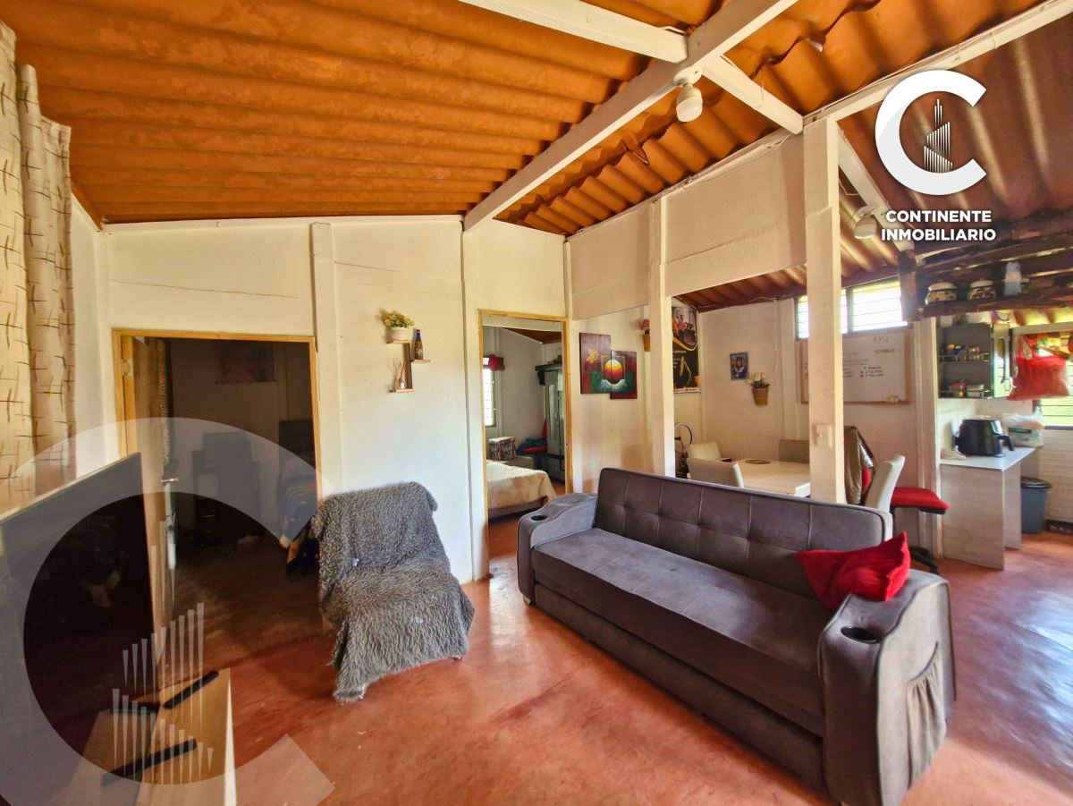 Miniatura {{@index}}