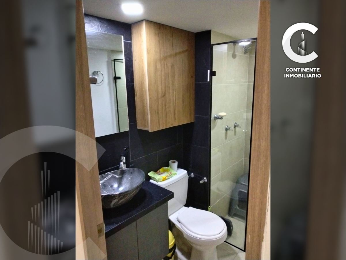 Miniatura {{@index}}